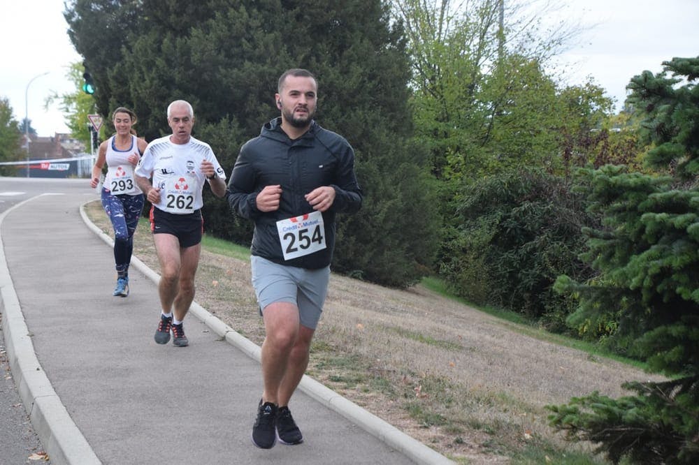 https://3f8upq3s4150jih8.public.blob.vercel-storage.com/2798/10-kilometres-du-coeur-de-ville-le-creusotin-mathieu-grard-ealc-s-impose-sur-ses-terres-1-162371-8dweYHqmTrgdj9dPmXCmjIg3fic63d-pP20W6UiFGGUkauKsx5CDR6wZgdfv8-wp2HpTPtguh1LnZZOpiQVtOoZjCsIU-OSvoGdMCjBrbJgjZEo0Axt9DD6Gr35-ccnbcZvKw4IFgHuw22W4BfSmEL18gy-pNvxordbUqSYHB2ZHFlLFzpRgkdXYj-jOey1YlDf8hQW0OmVv2IuYYYQR48bv.jpg