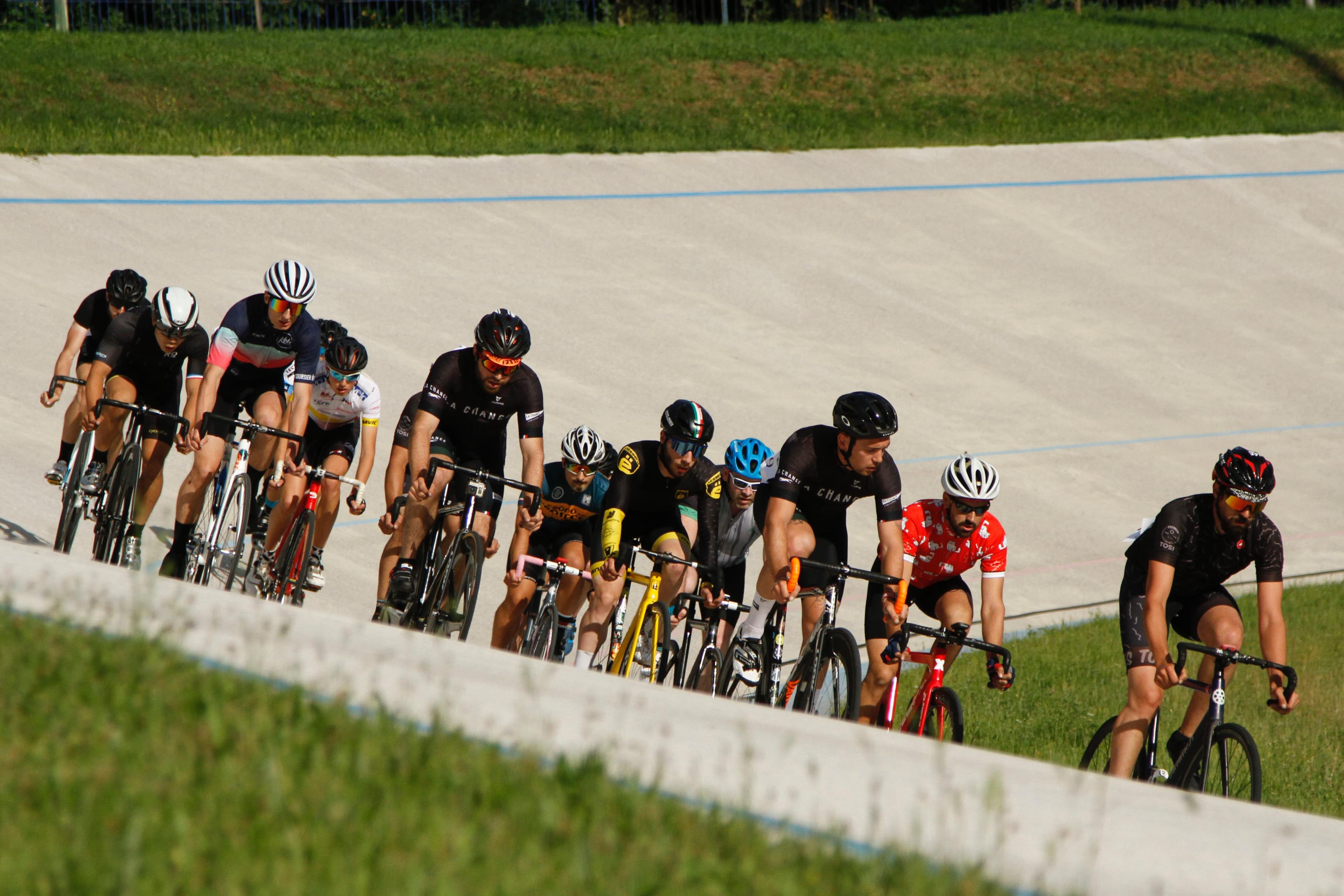 LA CHANCE VERY MILES - image