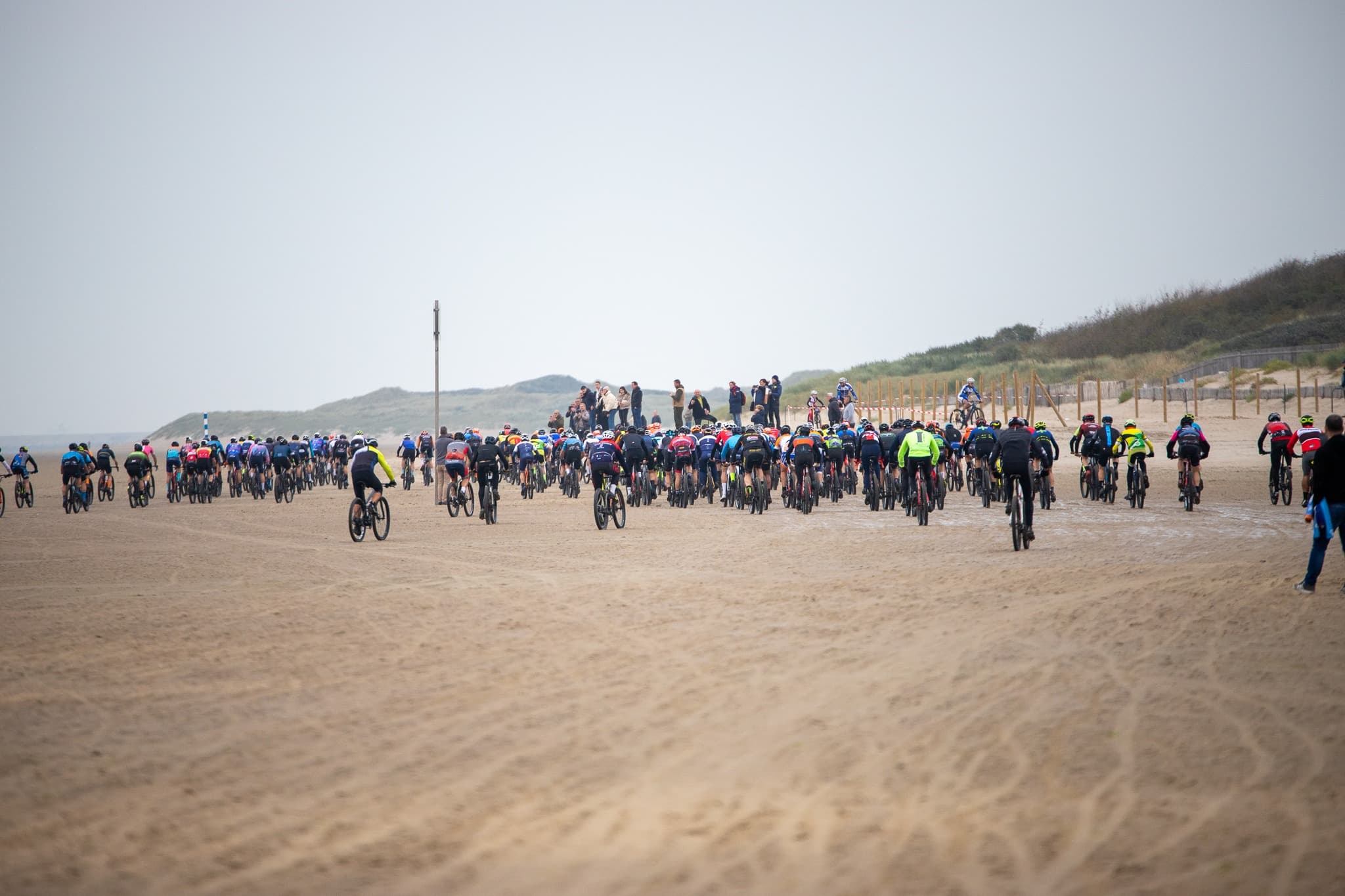 Beach race Gravelines - image