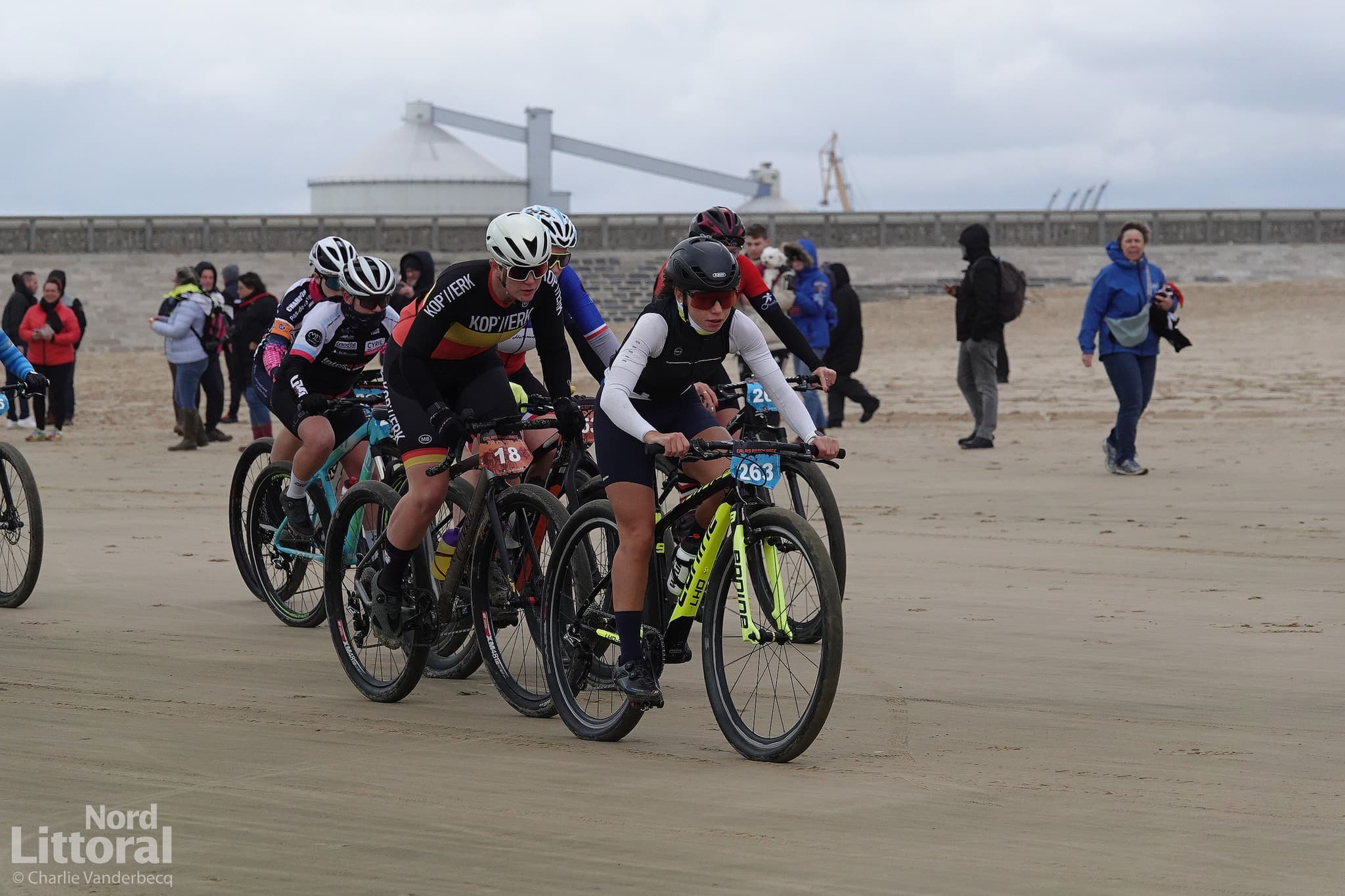 Calais Beach Race : La course du dragon - image