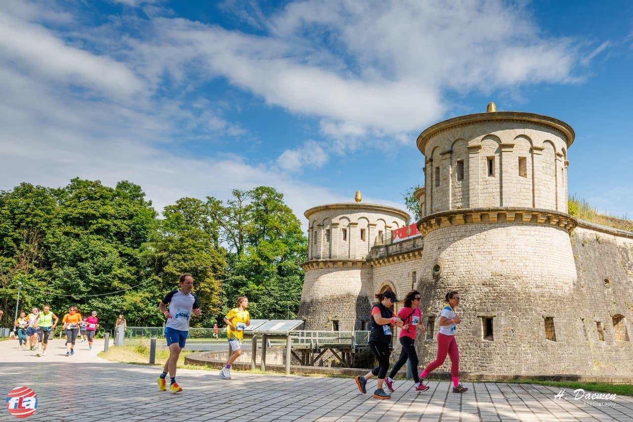 J.P.Morgan City Jogging - image