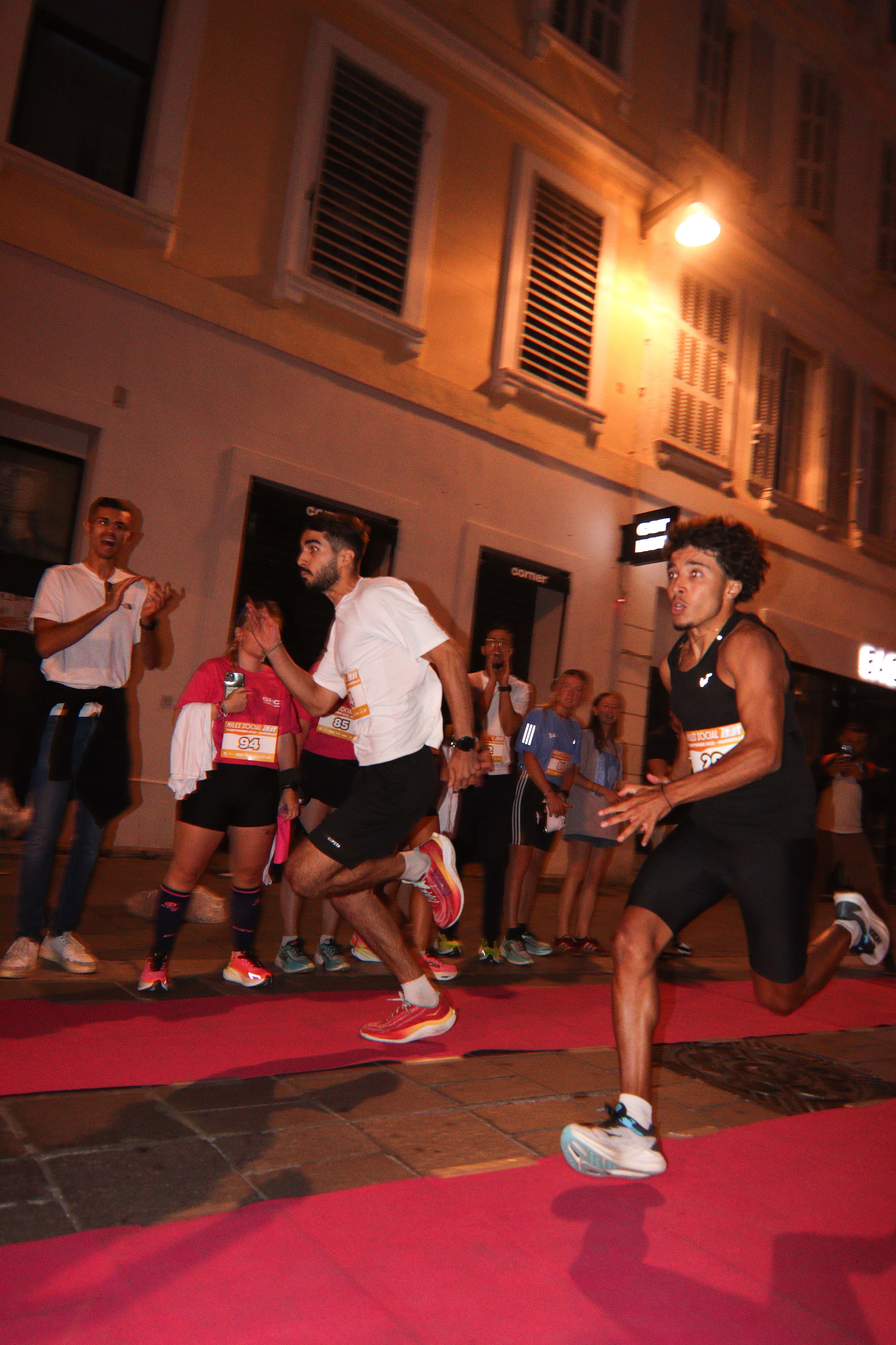 Miles Social Tour - Paris - image