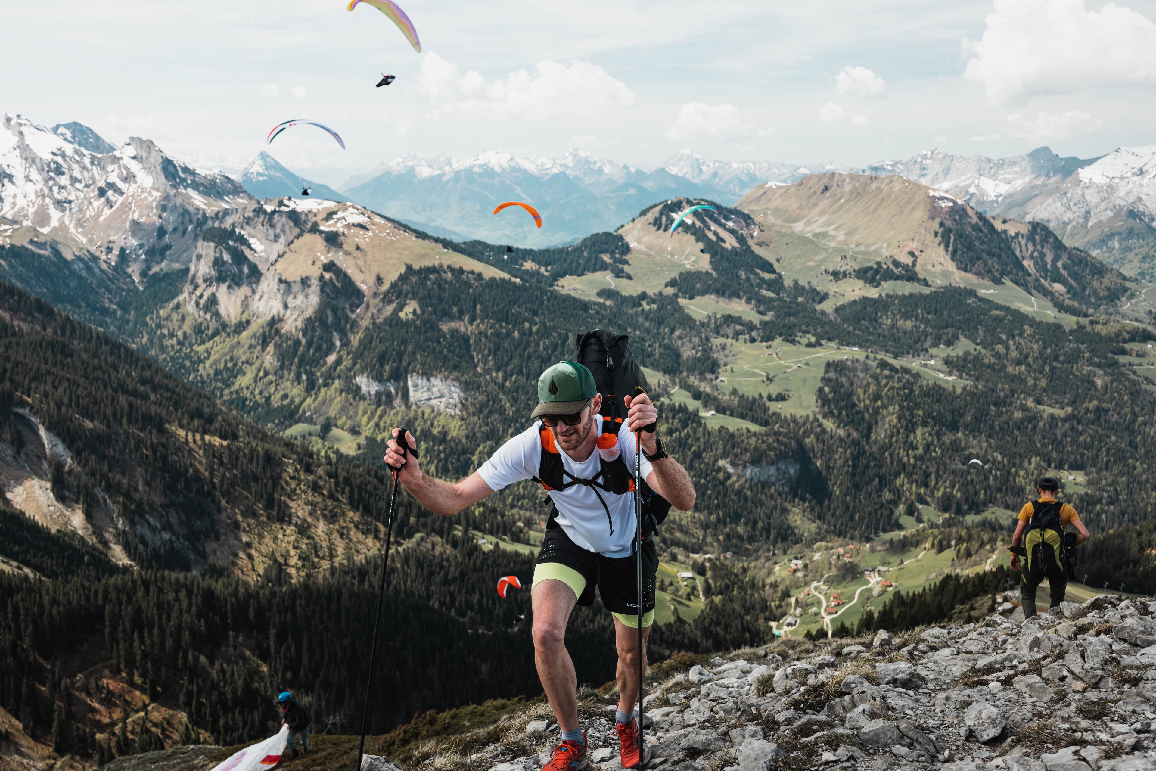 Bornes to fly - image 4