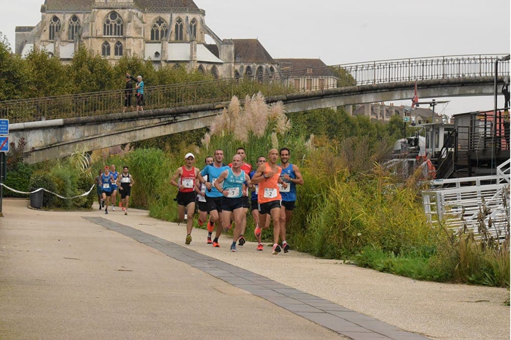 10 km d'Auxerre - image
