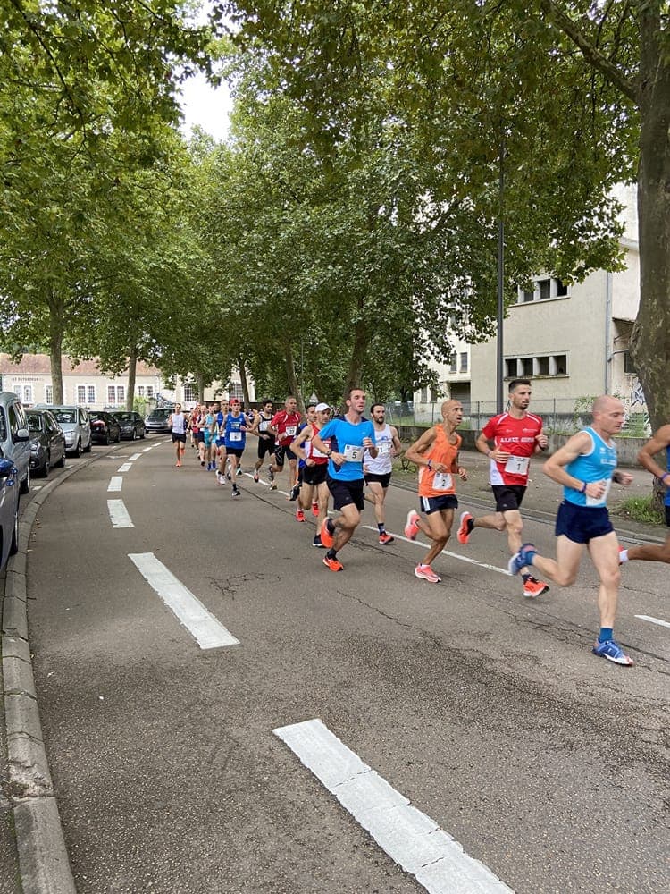 10 km d'Auxerre - image