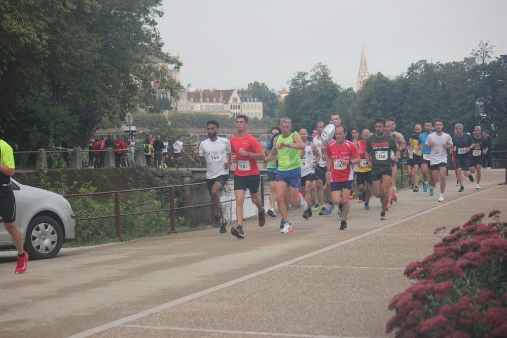 10 km d'Auxerre - image