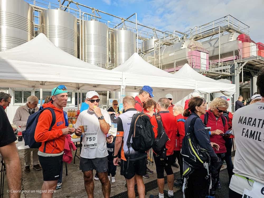 Courir pour un regard - image