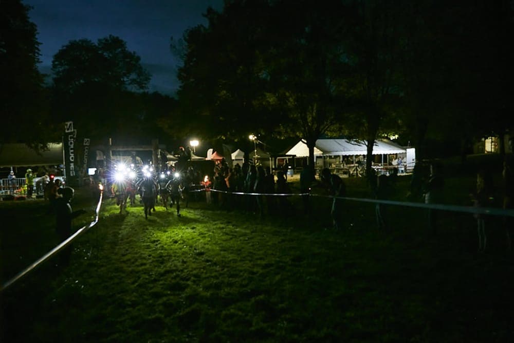 St Off en trail - image