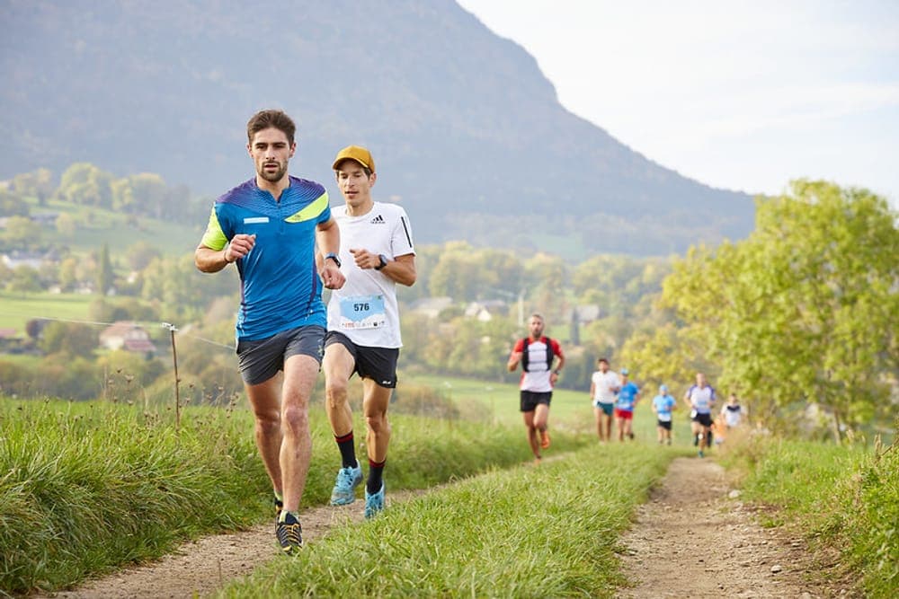 St Off en trail - image