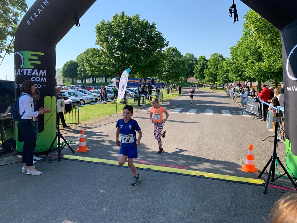 Courir au fil de l'eau - image