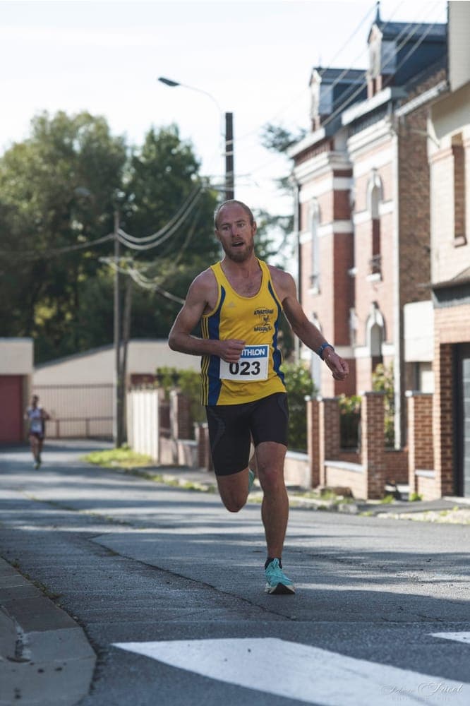 10 km d'Hirson - image