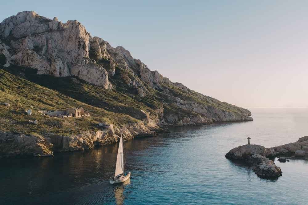 Traces entre forts et mer - image